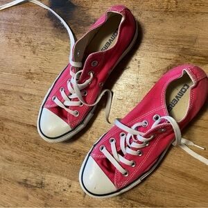 Women’s converse
